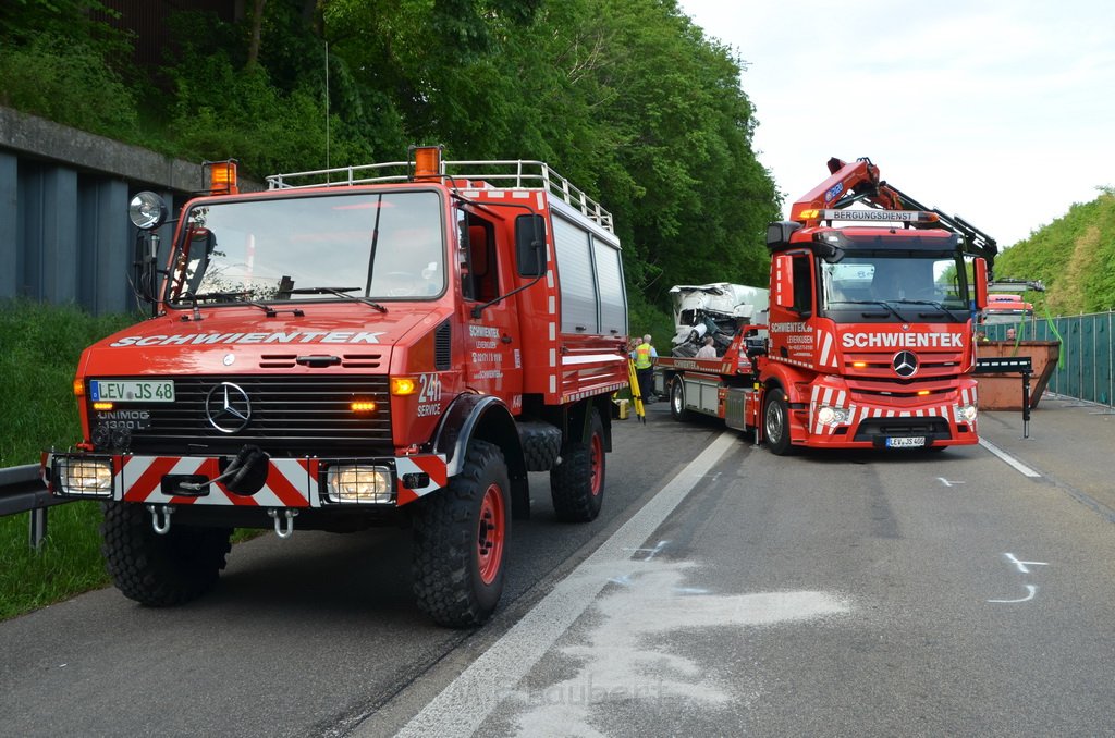 Wieder schwerer VU A 1 Rich Saarbruecken vorm AK Leverkusen P2281.JPG - Miklos Laubert